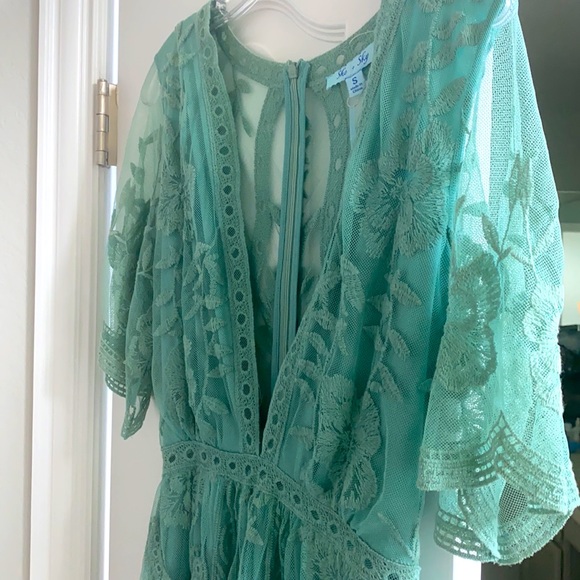 Lace romper - Picture 2 of 2